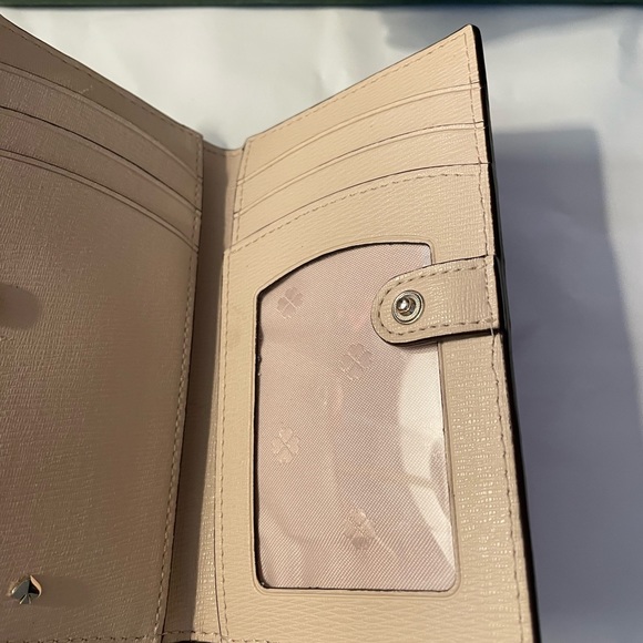 KATE SPADE Bright Pink 6 Gusset + 3 pockets + ID Holder Wallet w Gold Hardware. - Picture 10 of 11